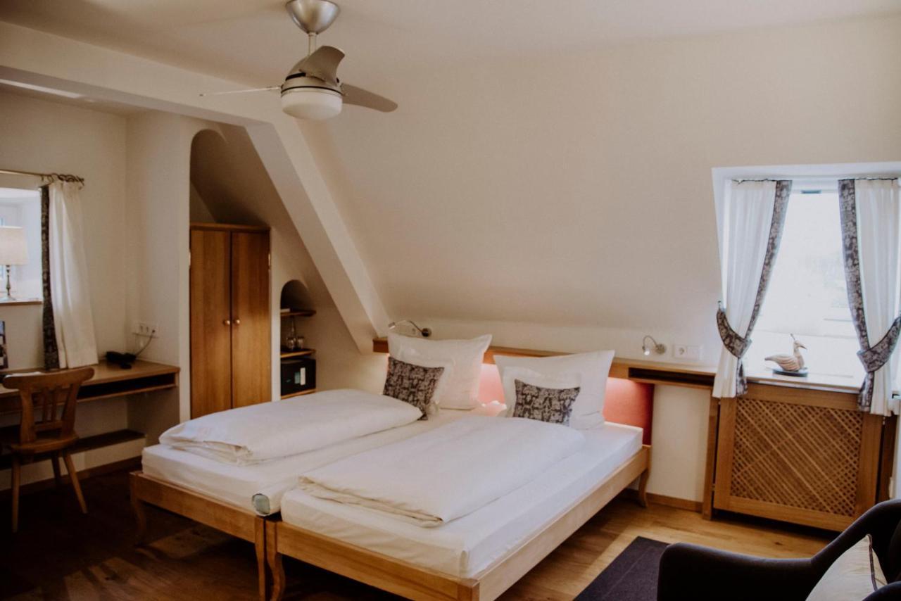 Gutshofhotel Winkler Braeu Lengenfeld  Exterior photo